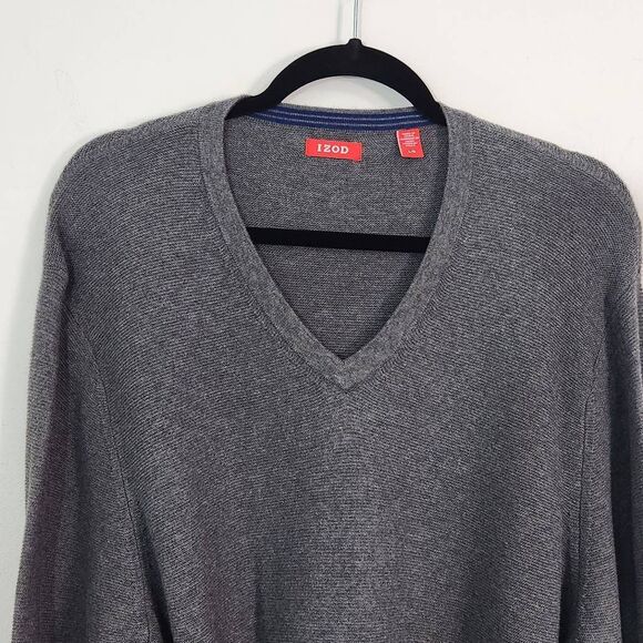Izod Gray V-neck Sweater Size Large Preppy Gray Sweater - Picture 2 of 6